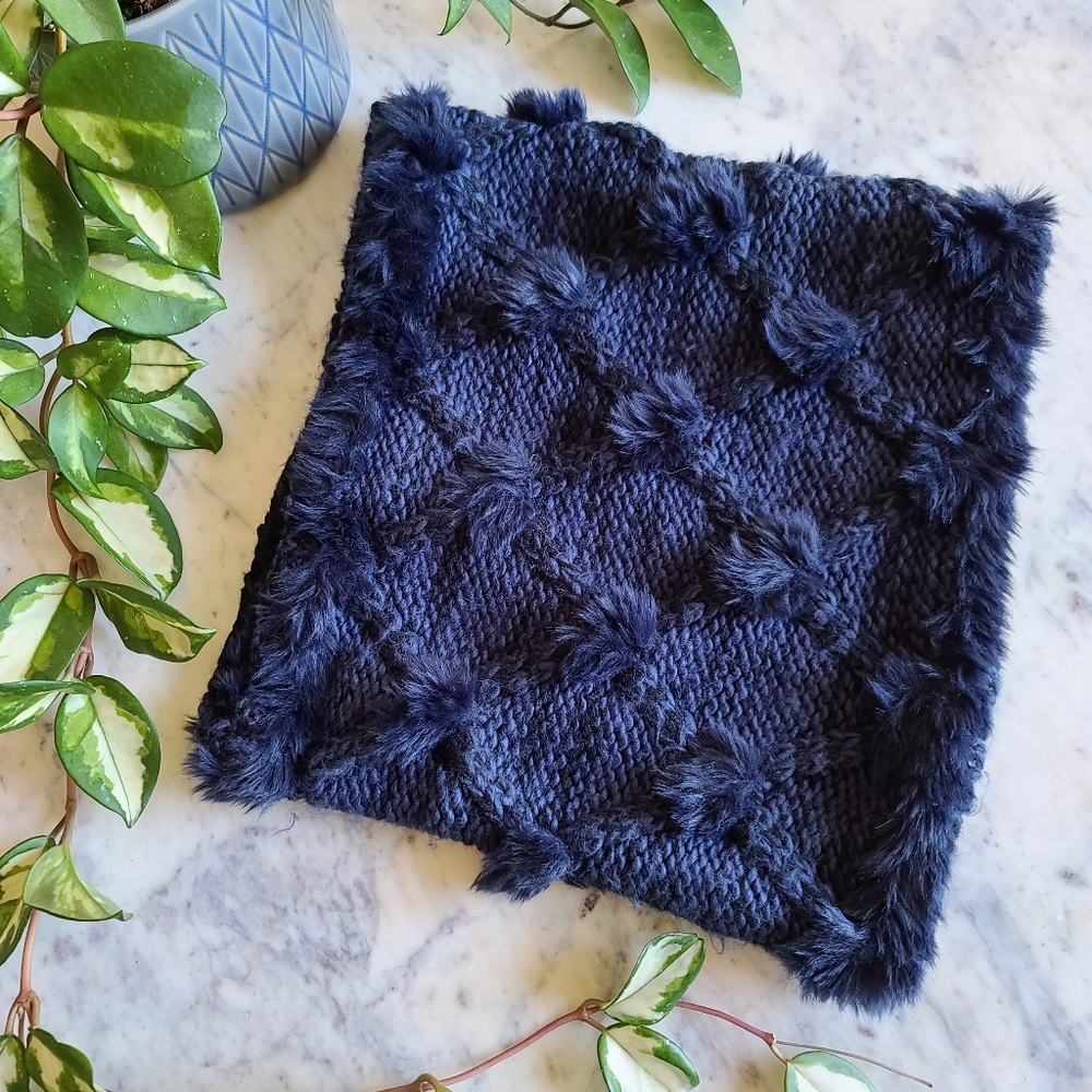 LOFT Navy Tufted Sweater Knit Circle Scarf Cowl